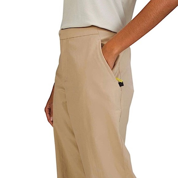 NWT LULULEMON LAB High Rise Woven Jogger in Trench - Size 2 - Picture 5 of 15